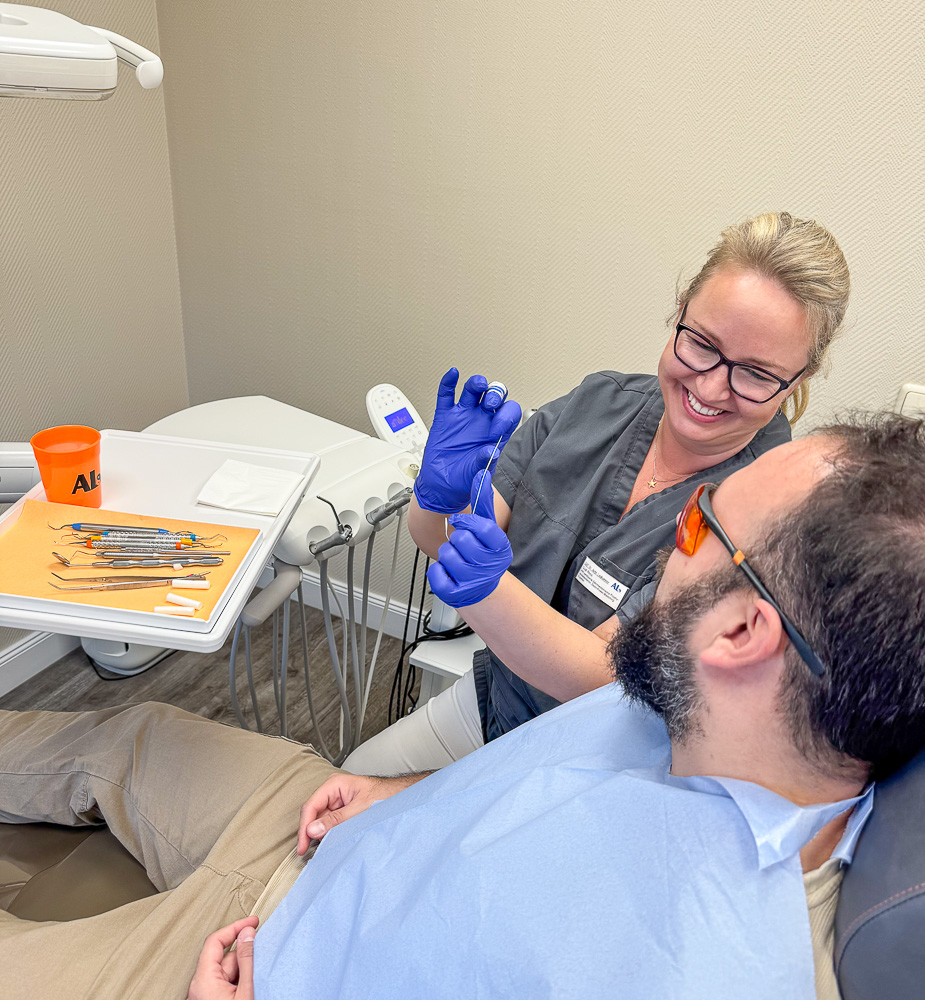 Erwachsenenprophylaxe Dr. Lindhammer Zahnärztin Berlin Erwachsenenprophylaxe Dr. Lindhammer Zahnärztin Berlin