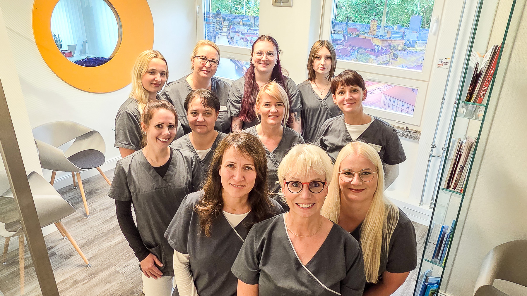 Das Team bei Dr. Lindhammer Zahnärztin Berlin